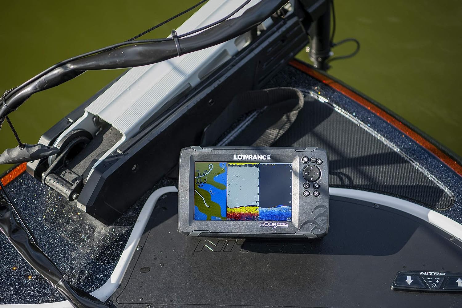 Lowrance Hook Reveal 5 Inch Fish Finders with Transducer, Plus Optional Preloaded Maps - Lowrance Hook Reveal Review